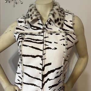 Lisa INTERNATIONAL Faux Fur Animal Print Vest